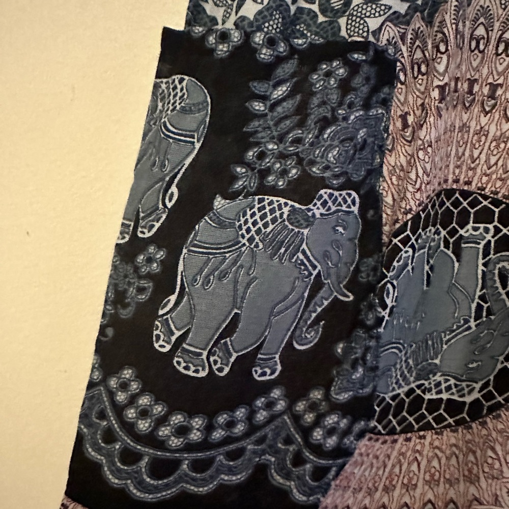The elephant pants - Picture 3 of 8